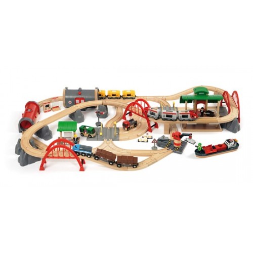 BRIO Deluxe Railway Set (33052) BRIO Deluxe Railway Set (33052)