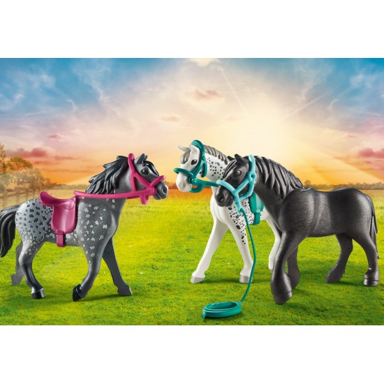Playmobil Country Τρία άλογα: Friesian Knabstrupper & Andalusian (70999)