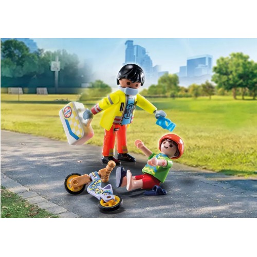 Playmobil City Life- Διασώστης και παιδάκι (71245)