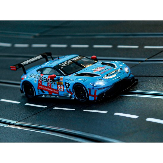 Carrera Digital 132 Aston-Martin Vantage GTE  No.33 (20031074)