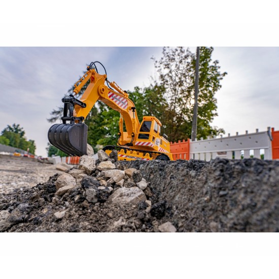 Carson 1:20 Excavator 2.4G (500907281) Carson 1:20 Excavator 2.4G (500907281)