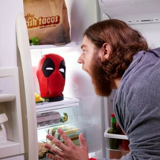 Hasbro Marvel: Deadpool - Premium Interactive Head (E6981) Hasbro Marvel: Deadpool - Premium Interactive Head (E6981)