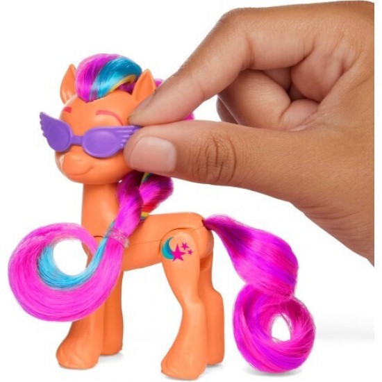 Hasbro My Little Pony: Sunny Starscout - Rolling Scooter (F8737)