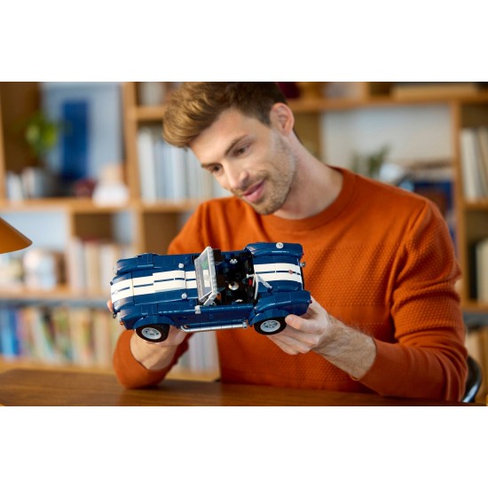 LEGO Icons Shelby Cobra 427 S/C (10357) LEGO Icons Shelby Cobra 427 S/C (10357)