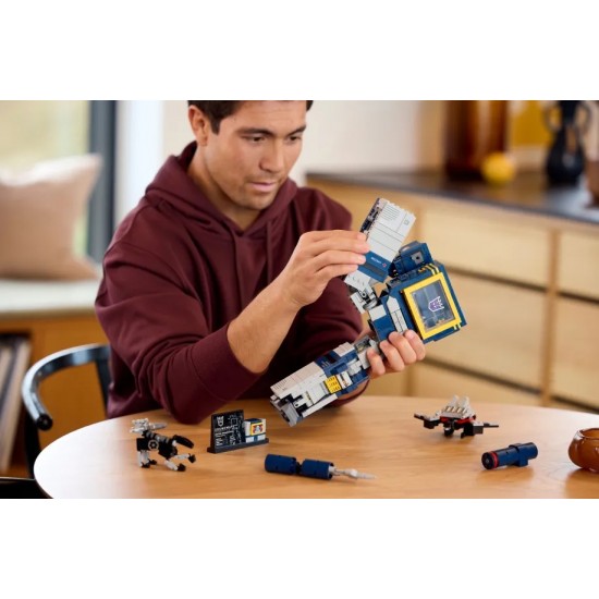 LEGO Icons Transformers Soundwave (10358)