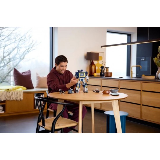 LEGO Icons Transformers Soundwave (10358)