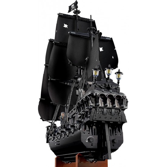 Lego Icons Captain Jack Sparrow's Pirate Ship (10365) Lego Icons Captain Jack Sparrow's Pirate Ship (10365)