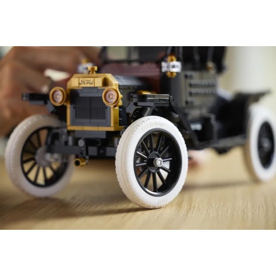 LEGO® Icons Ford Model T (11376)