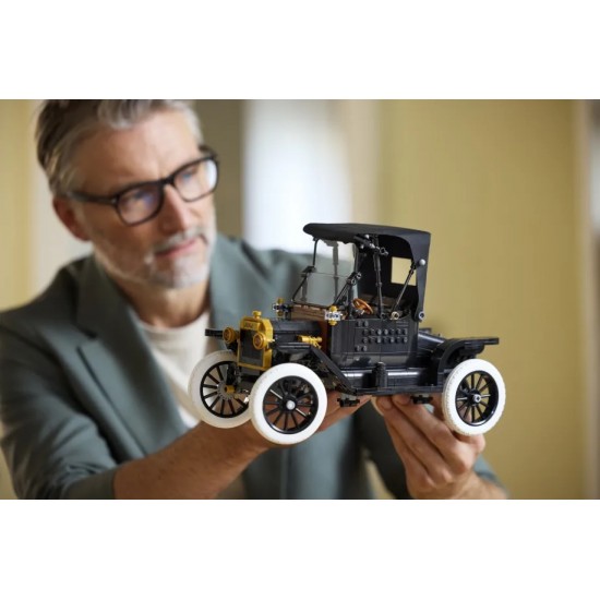 LEGO® Icons Ford Model T (11376)