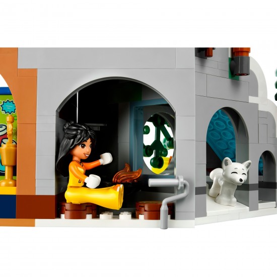 LEGO Friends Holiday Ski Slope & Cafe (41756)