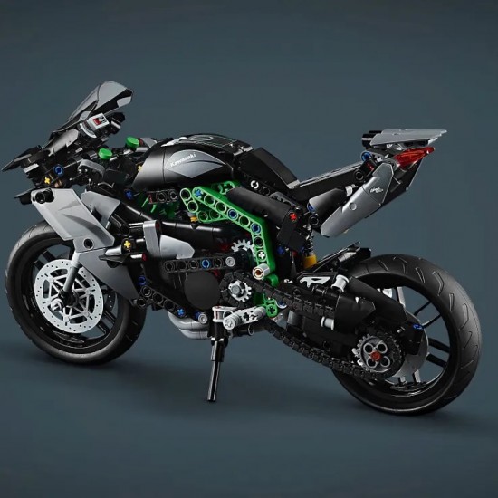 LEGO Technic Kawasaki Ninja H3R Motorcycle (42170) LEGO Technic Kawasaki Ninja H3R Motorcycle (42170)