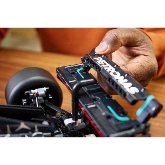 LEGO Technic Mercedes-AMG F1 W14 E Performance (42171)