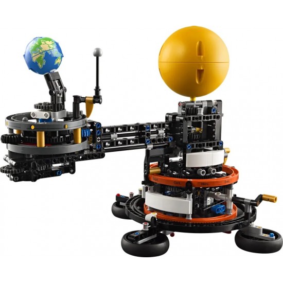 LEGO Technic Planet Earth And Moon In Orbit (42179) LEGO Technic Planet Earth And Moon In Orbit (42179)