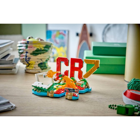 LEGO Editions Cristiano Ronaldo-Soccer Highlights (43012) LEGO Editions Cristiano Ronaldo-Soccer Highlights (43012)