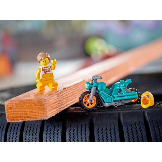 LEGO® City Stuntz: Chicken Stunt Bike (60310) LEGO® City Stuntz: Chicken Stunt Bike (60310)