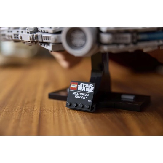 LEGO Star Wars Millennium Falcon (75375) LEGO Star Wars Millennium Falcon (75375)