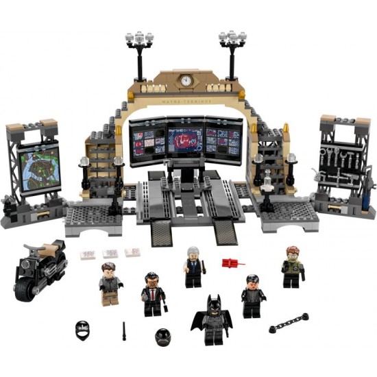 LEGO Super Heroes Batcave: The Riddler Face-off (76183) LEGO Super Heroes Batcave: The Riddler Face-off (76183)