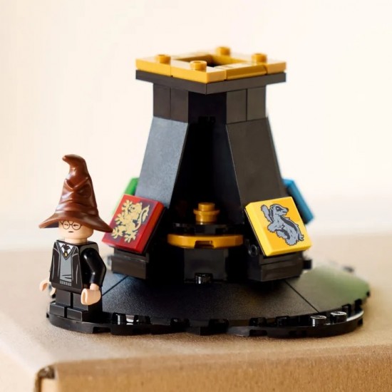 LEGO Harry Potter Talking Sorting Hat (76429) LEGO Harry Potter Talking Sorting Hat (76429)