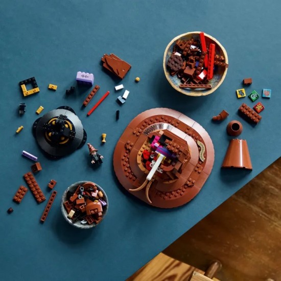 LEGO Harry Potter Talking Sorting Hat (76429) LEGO Harry Potter Talking Sorting Hat (76429)