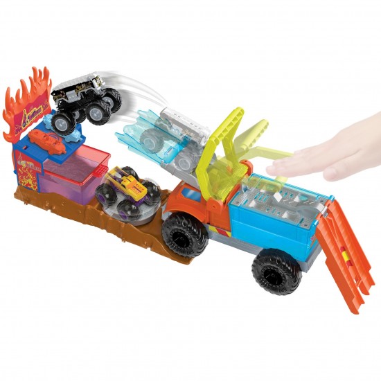 Mattel Hot Wheels Monster Trucks Arena World: 5-Alarm Rescue, Toy Vehicle (HPN73)
