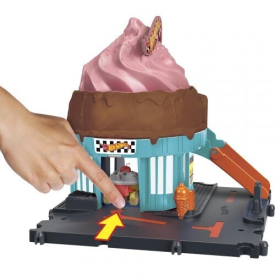 Mattel Hot Wheels City - Downtown Ice Cream Swirl  (HTN77)