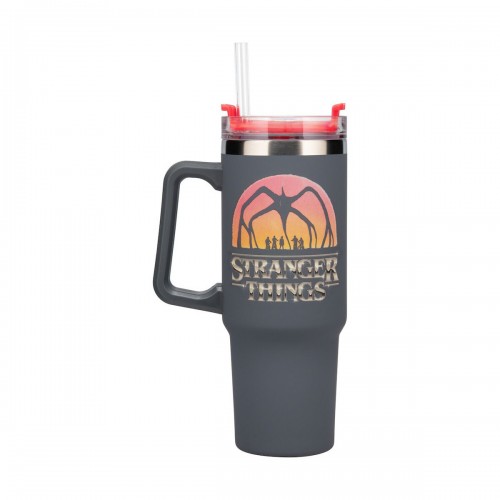Paladone: Stranger Things 5 - 900ml Insulated Cup And Straw (PP14605ST) Paladone: Stranger Things 5 - 900ml Insulated Cup And Straw (PP14605ST)