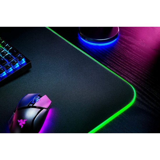 Razer Goliathus Chroma 3XL gaming mouse pad (black) (RZ02-02500700-R3M1) Razer Goliathus Chroma 3XL gaming mouse pad (black) (RZ02-02500700-R3M1)