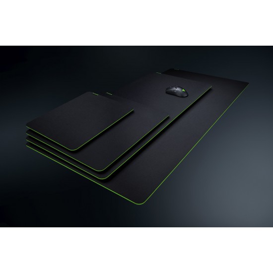 Razer Gigantus V2, gaming mouse pad (black, XXXL) (RZ02-03330500-R3M1) Razer Gigantus V2, gaming mouse pad (black, XXXL) (RZ02-03330500-R3M1)